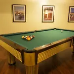 8-bed In Vilamoura-sleeps-playground-pool 别墅 *