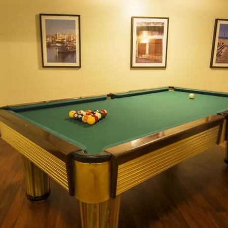 8-bed In Vilamoura-sleeps-playground-pool فيلة *