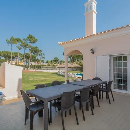 8-bed In Vilamoura-sleeps-playground-pool Βίλα *