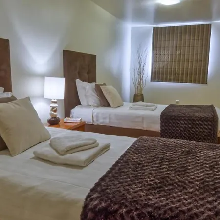 8-bed In Vilamoura-sleeps-playground-pool Βίλα *